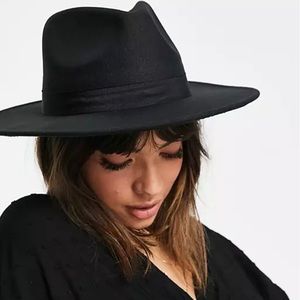 Black Structured Fedora Hat